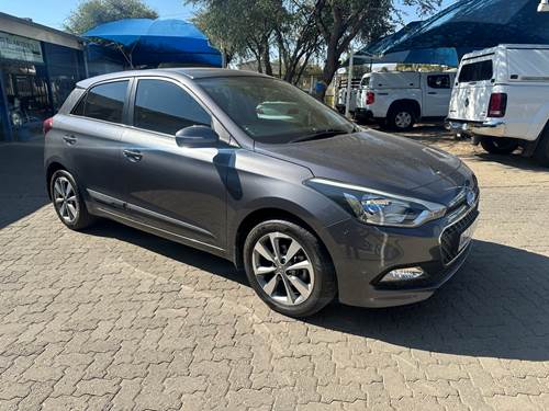 Hyundai i20 1.4 (74 kW) Fluid Auto