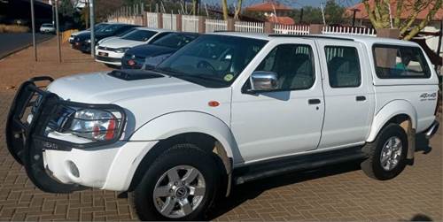 Nissan Hardbody NP300 2.5 TDi 4x4 Double Cab