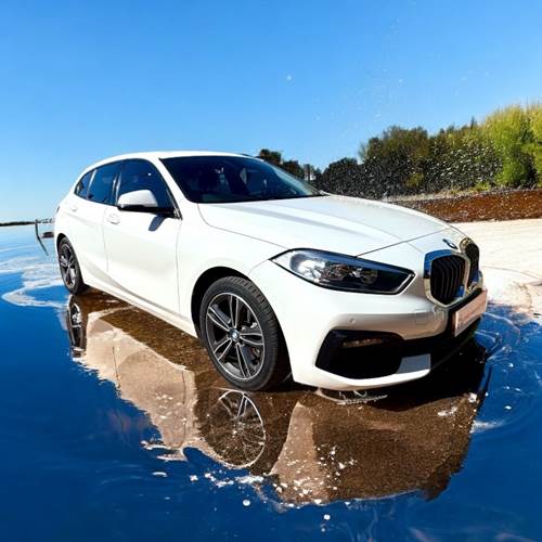 BMW 118i (F40) Sport Line Auto